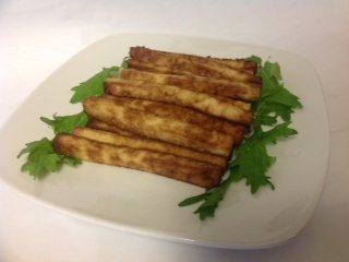 The perfect vegetarian finger food. Breakfast, snack or add to salads. Recipe: http://www.start-living-healthy-recipes-with-tips.com/Baked-Sesame-Tofu-Sticks.html